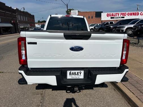 Oxford White 2026 Ford F-350 XL