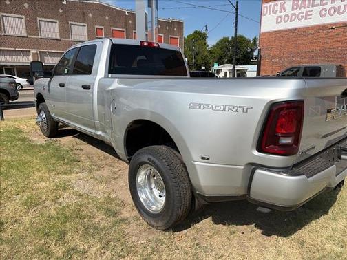 Silver Zynith 2026 RAM 3500 Big Horn