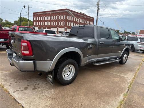 Granite Crystal Metallic Clear Coat/Billet Silver 2021 RAM 3500 Laramie
