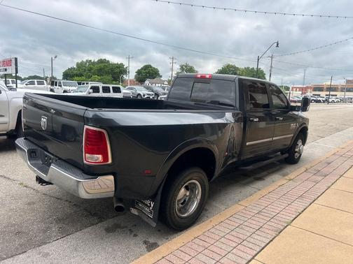 Maximum Steel Metallic Clear Coat/Bright Silver Me 2013 RAM 3500 Laramie
