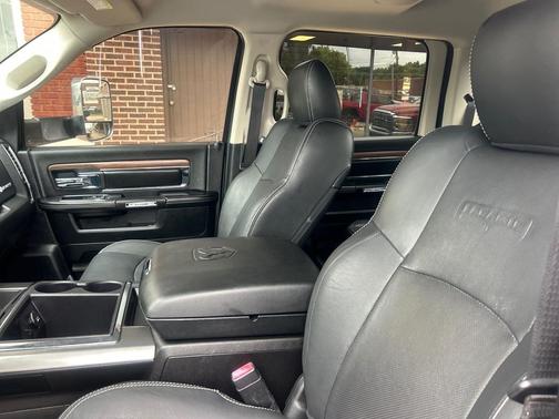 Maximum Steel Metallic Clear Coat/Bright Silver Me 2013 RAM 3500 Laramie