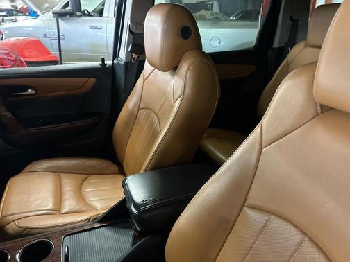 2014 Chevrolet Traverse LTZ