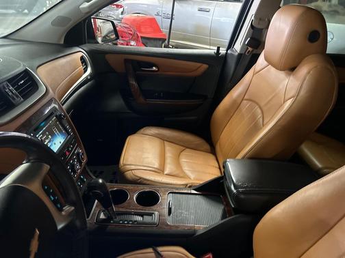 2014 Chevrolet Traverse LTZ