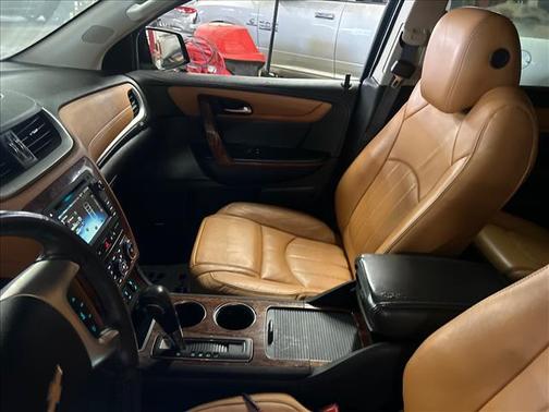 Black Granite Metallic 2014 Chevrolet Traverse LTZ