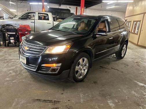 Black Granite Metallic 2014 Chevrolet Traverse LTZ