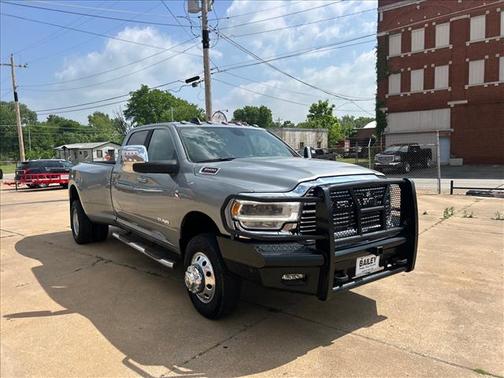 Billet Silver Metallic Clear Coat 2024 RAM 3500 Laramie