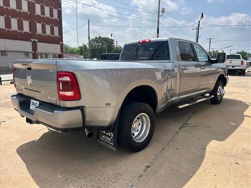 Billet Silver Metallic Clear Coat 2024 RAM 3500 Laramie