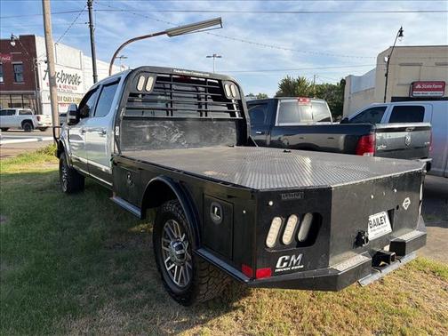 White Platinum Metallic Tri-Coat/Stone Gray 2019 Ford F-350 King Ranch