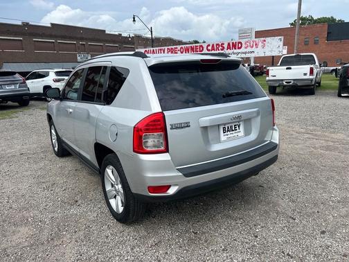 Bright Silver Metallic Clearcoat 2012 Jeep Compass Sport
