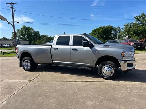 Billet Silver Metallic Clear Coat 2024 RAM 3500 Tradesman