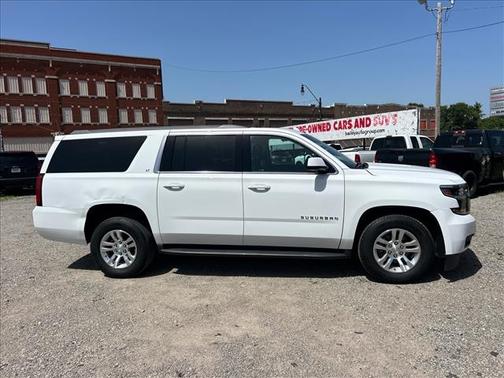 Summit White 2019 Chevrolet Suburban LT