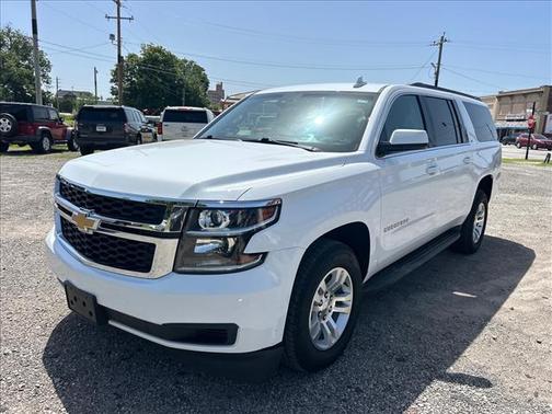 Summit White 2019 Chevrolet Suburban LT