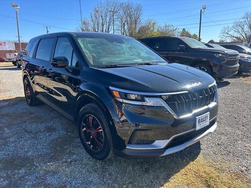 2022 Kia Carnival LX