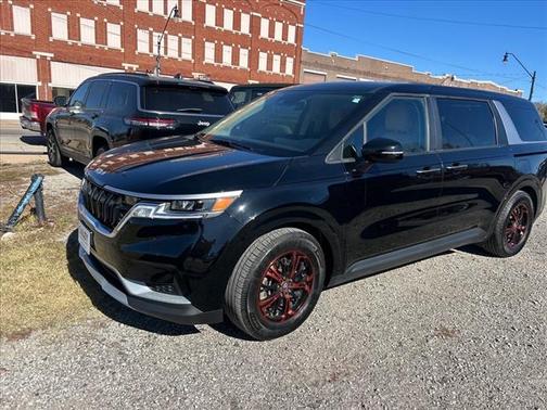 2022 Kia Carnival LX