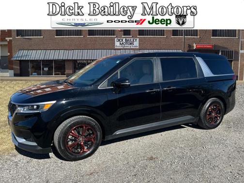 2022 Kia Carnival LX