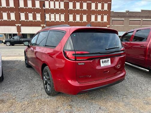 2026 Chrysler Pacifica L