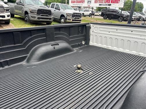 Bright White Clear Coat 2012 RAM 3500 ST