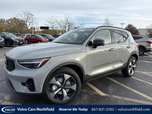 2026 Volvo XC40 B5 Plus