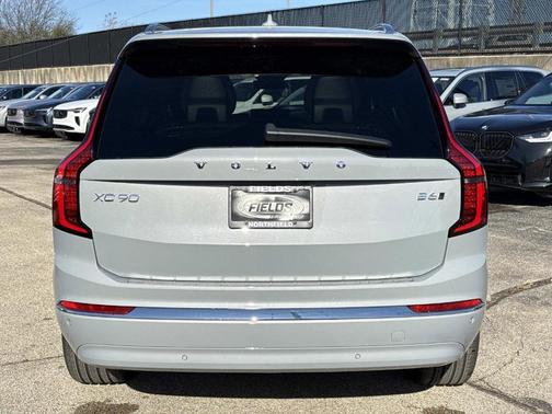 2026 Volvo XC90 B6 Plus 7-Seater