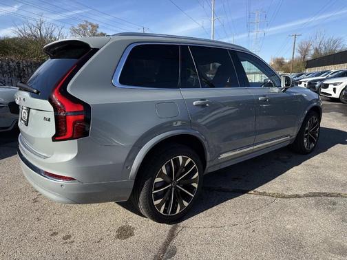 2026 Volvo XC90 B6 Plus 7-Seater