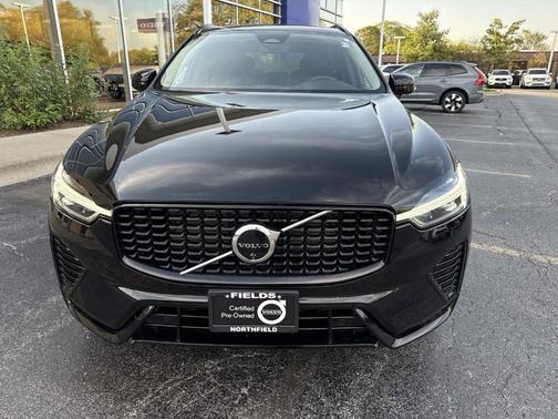 2025 Volvo XC60 B5 Plus
