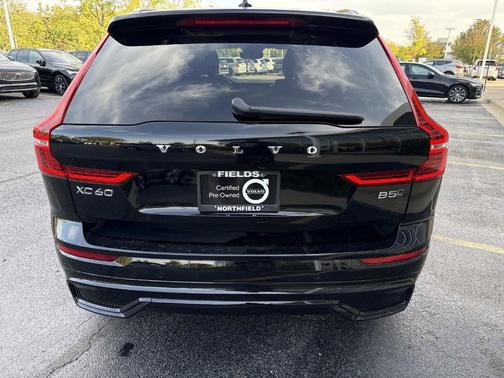 2025 Volvo XC60 B5 Plus