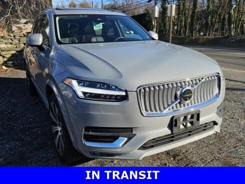 2025 Volvo XC90 B6 Plus 7-Seater