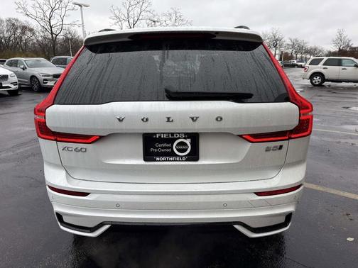 2025 Volvo XC60 B5 Plus