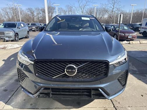 2026 Volvo XC60 B5 Core