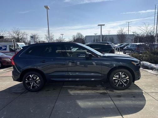 2026 Volvo XC60 B5 Core