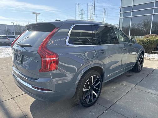 2023 Volvo XC90 B6 Plus 6-Seater