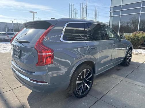 2023 Volvo XC90 B6 Plus 6-Seater