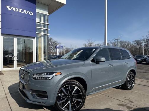 2023 Volvo XC90 B6 Plus 6-Seater