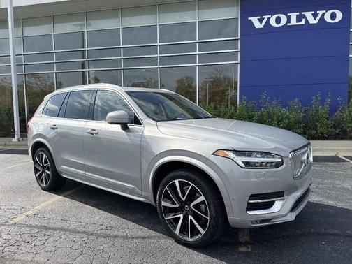 2024 Volvo XC90 B5 Plus Bright Theme