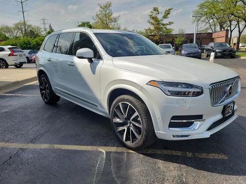 2023 Volvo XC90 B6 Plus 6-Seater