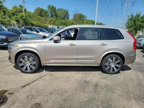 2025 Volvo XC90 Plug-In Hybrid T8 Ultra 7-Seater