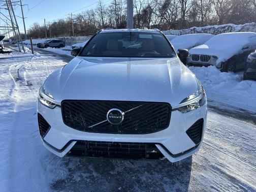 2026 Volvo XC60 Plug-In Hybrid T8 Plus