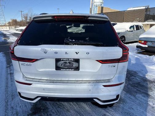 2026 Volvo XC60 Plug-In Hybrid T8 Plus