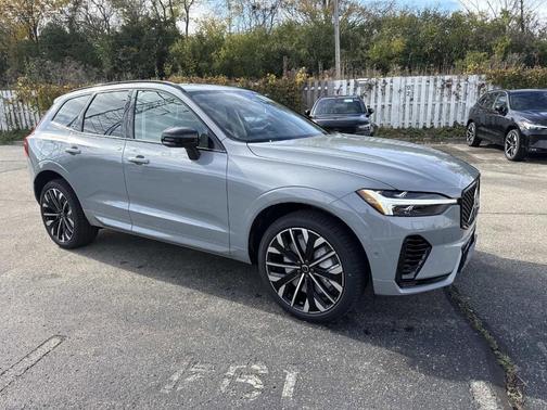 2026 Volvo XC60 Plug-In Hybrid T8 Ultra