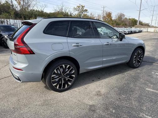 2026 Volvo XC60 Plug-In Hybrid T8 Ultra