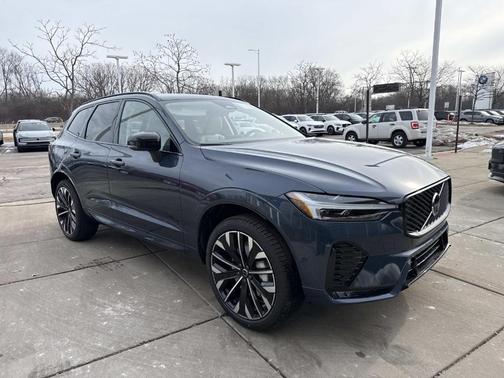 2026 Volvo XC60 B5 Ultra