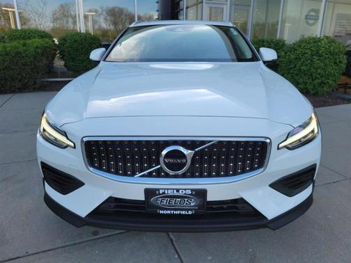 2020 Volvo V60 Cross Country T5