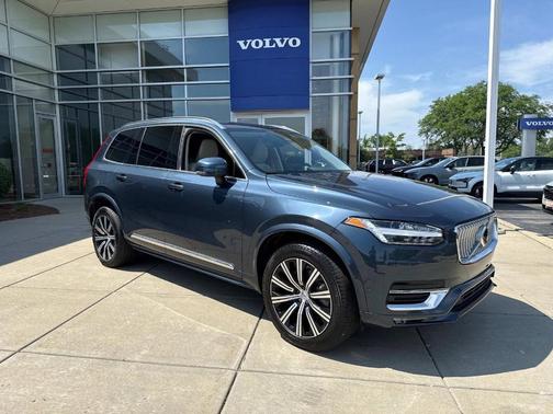 2024 Volvo XC90 B6 Plus Bright Theme 7-Seater