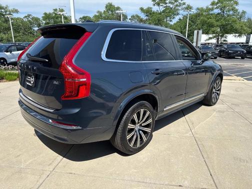 2024 Volvo XC90 B6 Plus Bright Theme 7-Seater