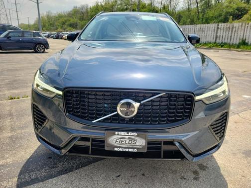 2025 Volvo XC60 Plug-In Hybrid T8 Plus