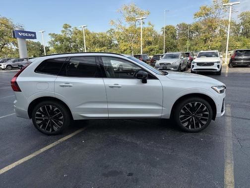 2026 Volvo XC60 B5 Ultra
