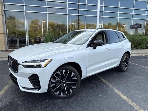 2026 Volvo XC60 B5 Ultra