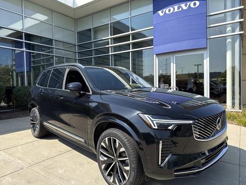 2025 Volvo XC90 B6 Plus 7-Seater