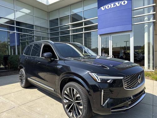 2025 Volvo XC90 B6 Plus 7-Seater