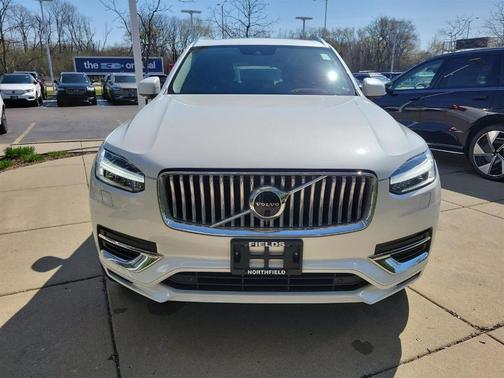 2022 Volvo XC90 Recharge Plug-In Hybrid T8 Inscription Extended Range 7P